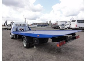 Фото отечественного эвакуатора.