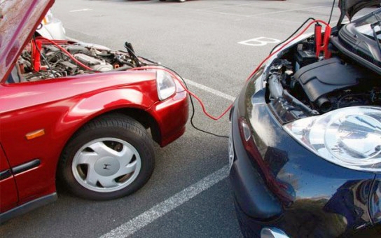 Процесс прикуривания авто